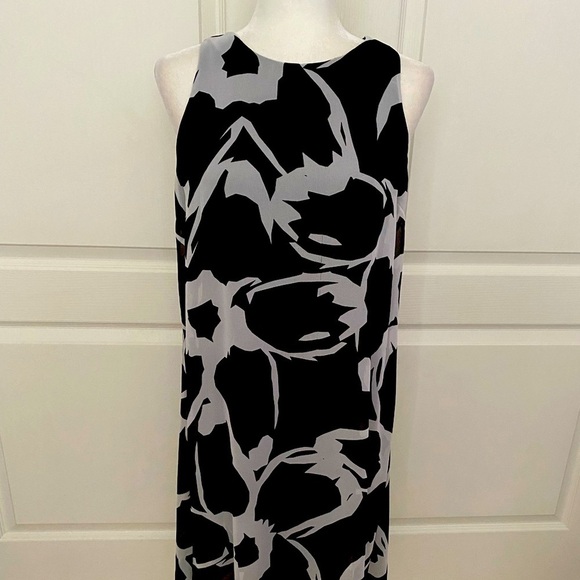 Vince Camuto Black & White Hi-Lo Sleeveless Dress | Size Small | Keyhole Back - Picture 2 of 11